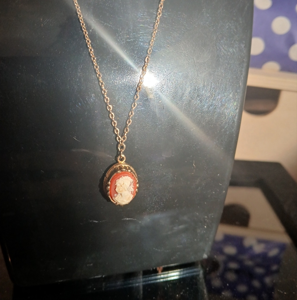 SOLD Elegant 1928 Gold Cameo Pendant Necklace